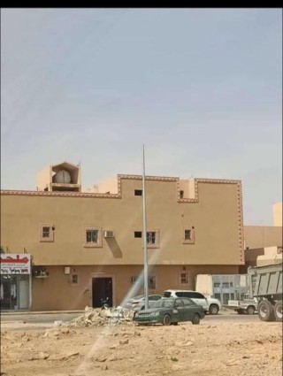 عمارة تجارية للبيع حي طويق